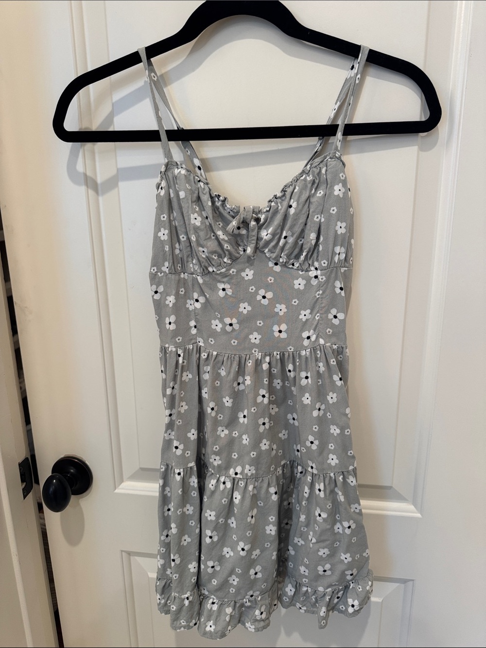 Hollister Gray Floral Spaghetti-Strap Tiered Mini Dress